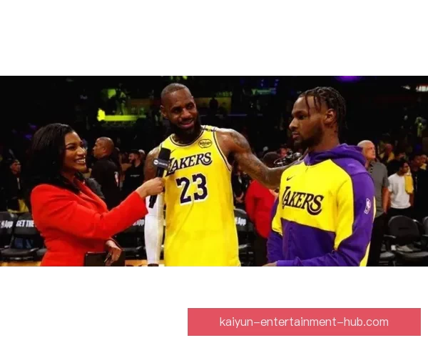 NBA历史首例父子同场助攻 布朗尼接詹姆斯传球命中三分