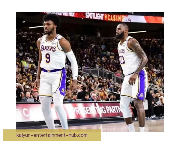 NBA历史首例父子同场助攻 布朗尼接詹姆斯传球命中三分